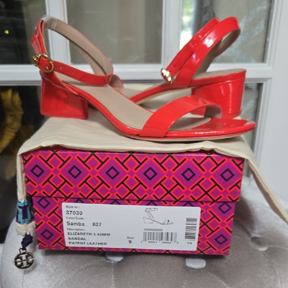NWT TORY BURCH Elizabeth Leather Sandals
